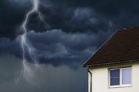 Unwettergefahr - auf den richtigen Versicherungsschutz achten